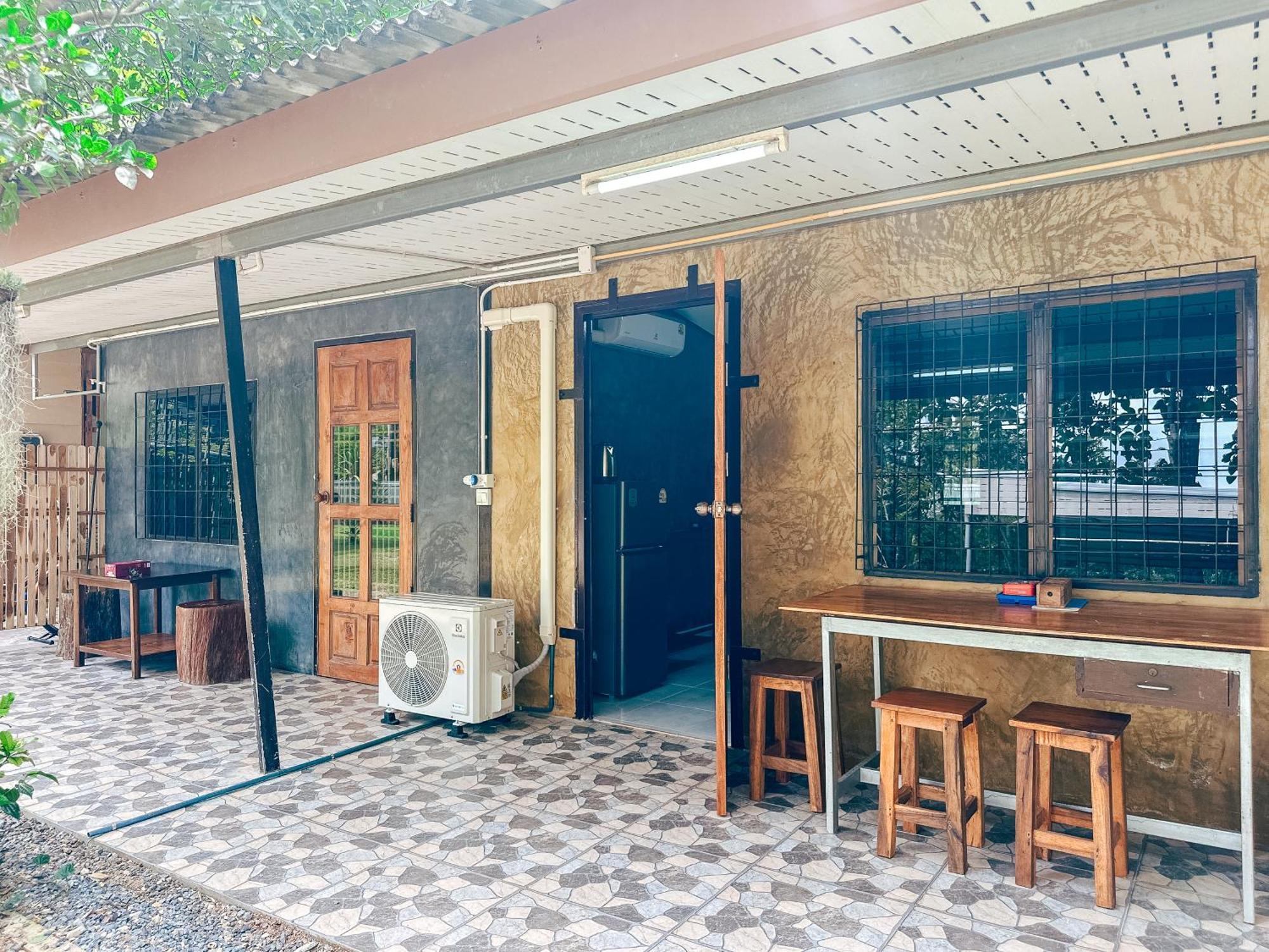Baan Panmala Guesthouse - Ao Luek, Krabi town Exterior foto